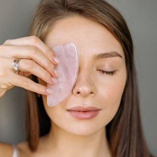 Support for skin elasticity and comfort